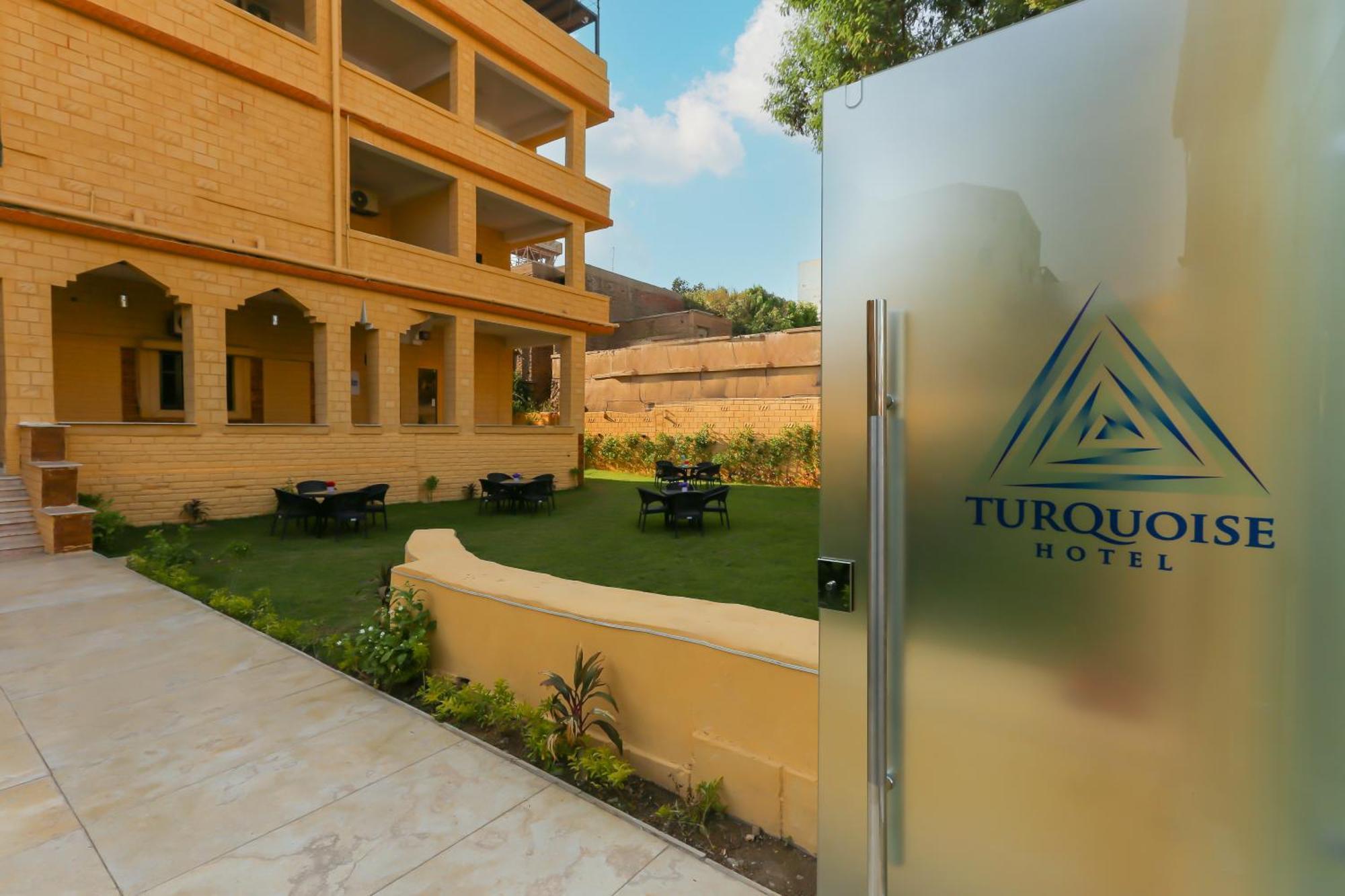 Turquoise Pyramids Gate Hotel City Centre Kafrat al Jabal ภายนอก รูปภาพ