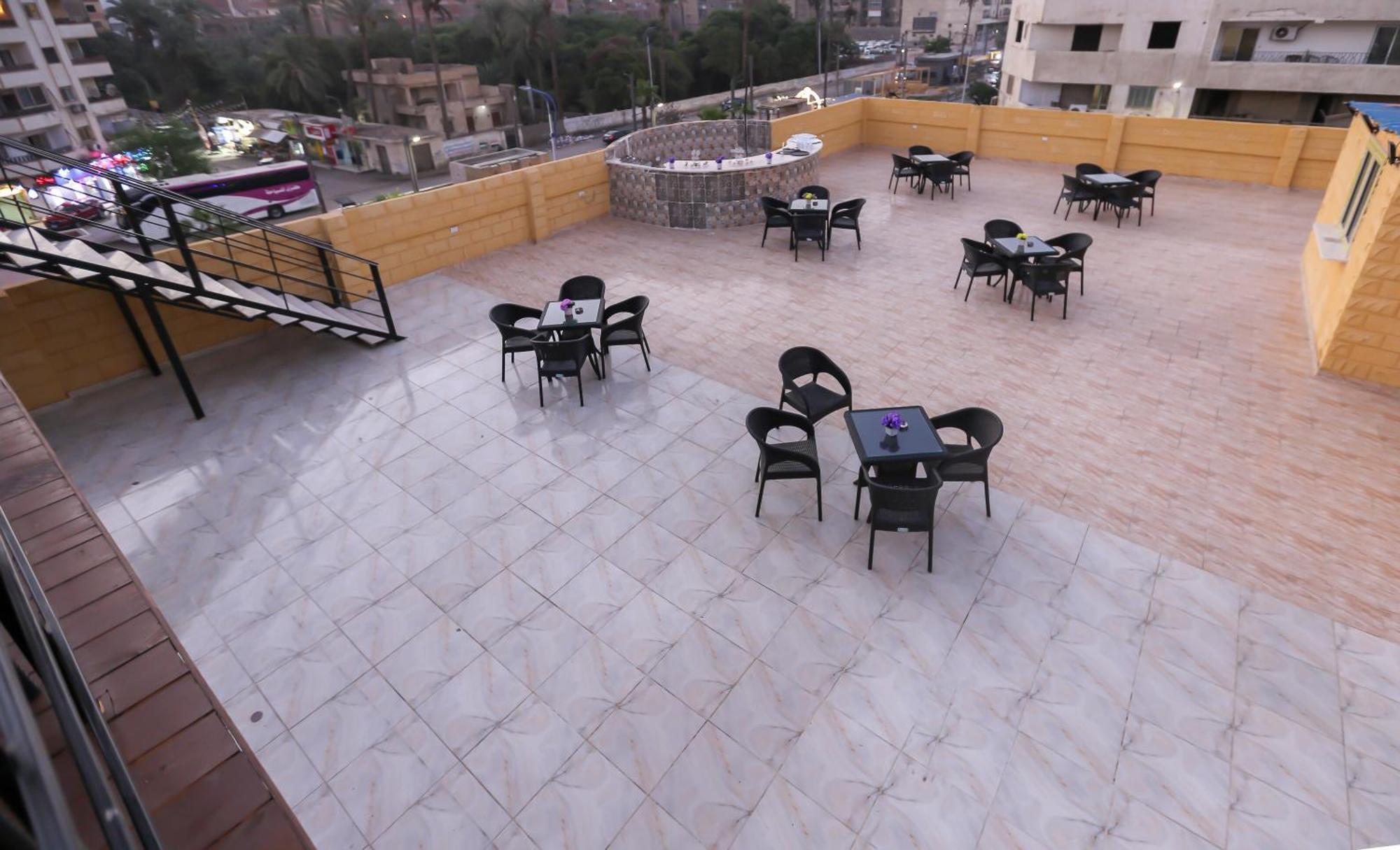 Turquoise Pyramids Gate Hotel City Centre Kafrat al Jabal ภายนอก รูปภาพ