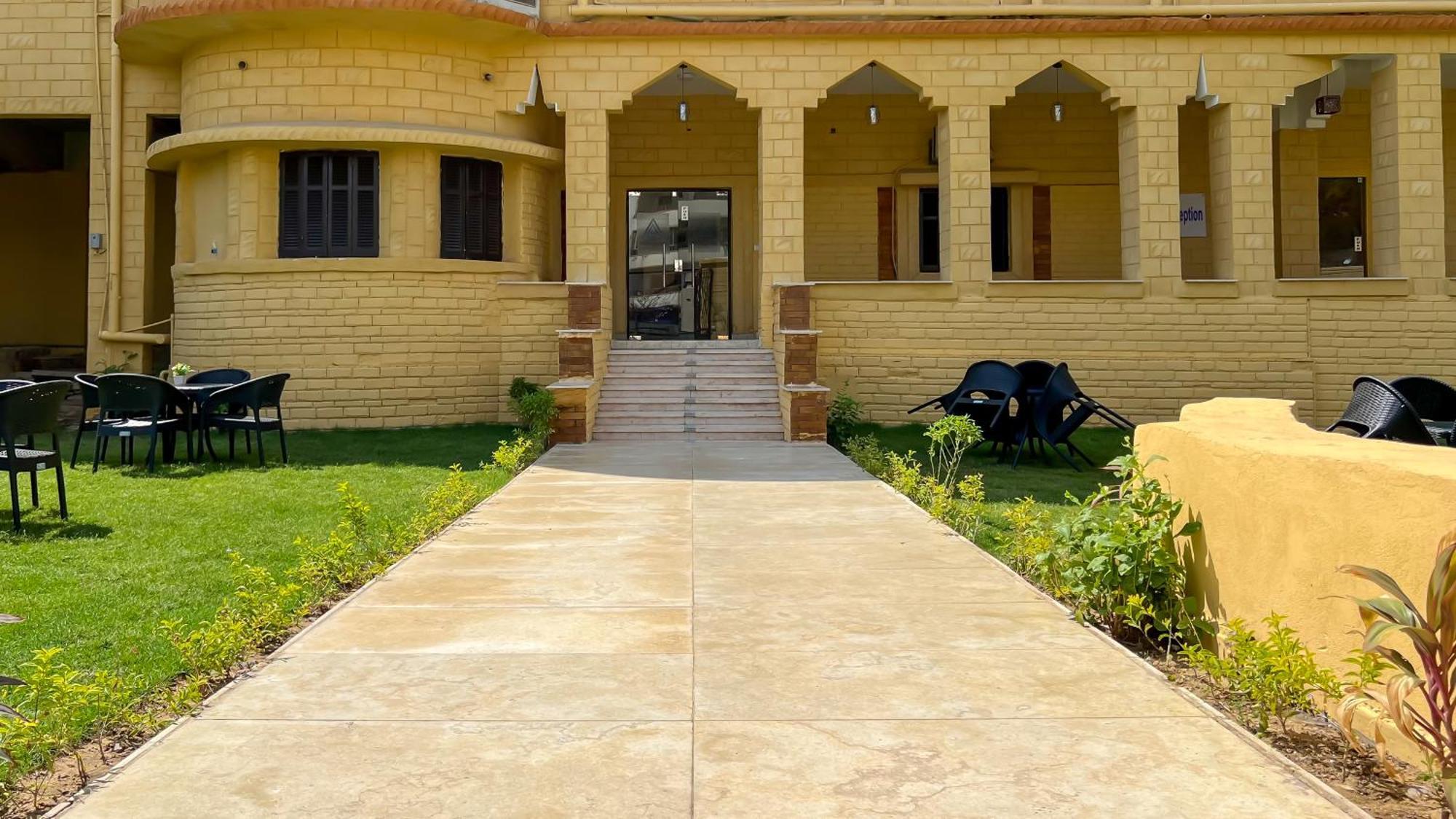 Turquoise Pyramids Gate Hotel City Centre Kafrat al Jabal ภายนอก รูปภาพ