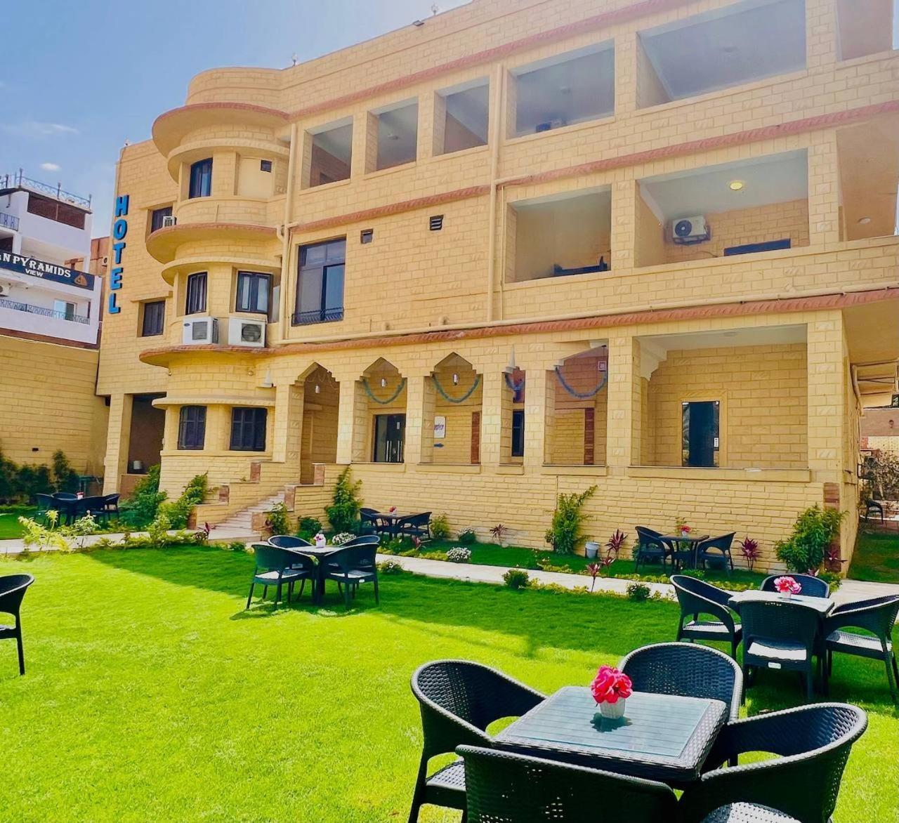 Turquoise Pyramids Gate Hotel City Centre Kafrat al Jabal ภายนอก รูปภาพ